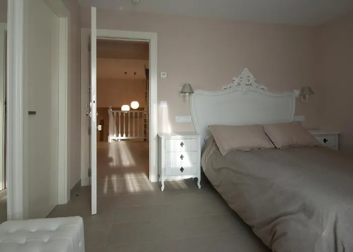 Hotel Palacio De Ivan Tarin Monteagudo del Castillo